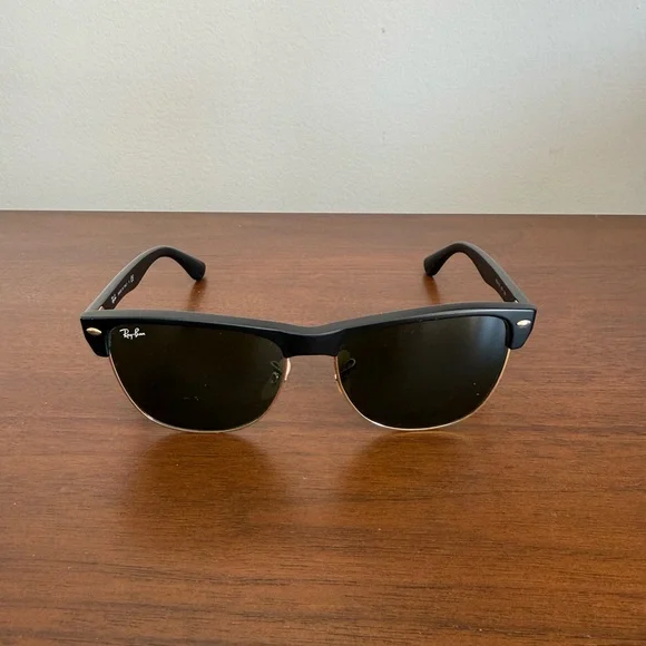 Ray-Ban Matte Black Sunglasses - Picture 1 of 6